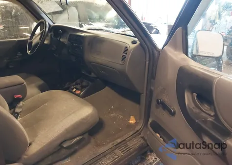 2000 Ford Ranger Xl/Xlt z USA, uszkodzony, nr VIN 1FTZR15V4YPB25559